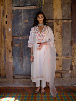 SHIKHA MEHTA - Kora Sofia Kurta with Pant and Dupatta (Set of 3)