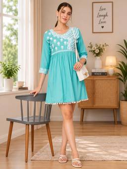 KOI SLEEPWEAR - Beautiful Short Embroidered Nightdress Blue
