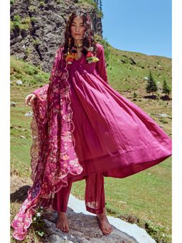 Paulmi & Harsh - Grape Purple V-Cut Anarkali with Dupatta (Set of 3)