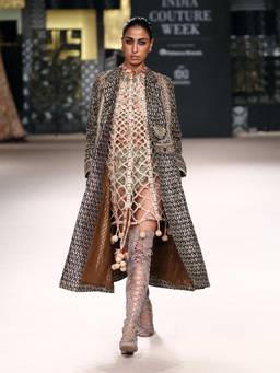 RI.Ritu Kumar - Black Embellished Ziba Jacket