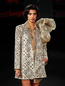 RI.Ritu Kumar - Ivory Embellished Mirror Jacket