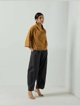MARKKAH STUDIO - Mustard Brie Folio Top with Pants