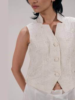 THE RIGHT CUT - Echo Waist Coat Top