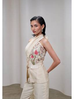 THE RIGHT CUT - Bloomverse Waistcoat Top