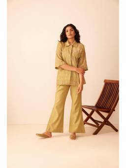 THE RIGHT CUT - Green Chanderi Hand Embroidered Shirt
