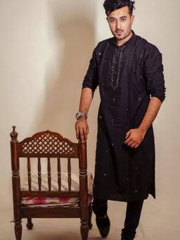 KISAH - Mens Black Embroidered Kurta with Churidar (Set of 2)