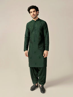 KISAH - Mens Green Embellished Kurta with Patiyala (Set of 2)