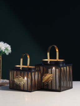 De Maison Decor - Eaves Black Lanterns Candle Holders (Pack of 2)