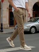Beige color option, Currently selected