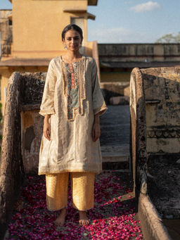 PRIYANKA RAAJIV - Yara + Nara - Ivory Upcycled, Embroidered Kurta With Silk Pants (Set of 2)