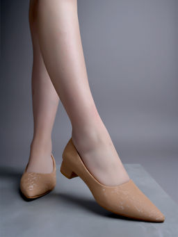 Shoetopia - Women Embellished Shimmery Tan Pumps