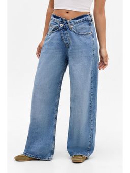 BDG by Urban Outfitters - Jaya Cross Over Jeans