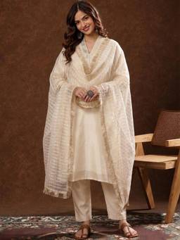 Gahan - Women Thread Work Kurta with Pant & Dupatta