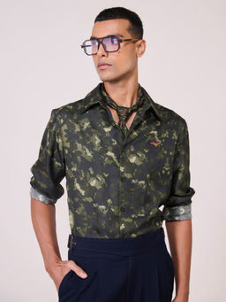 S&N by Shantnu Nikhil - Men's Green Rayon Blend Camouflage Slim Fit Shirt