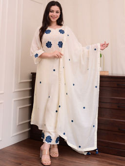 Mirraw - Women'S Viscose Embroidered White Kurta and Pant