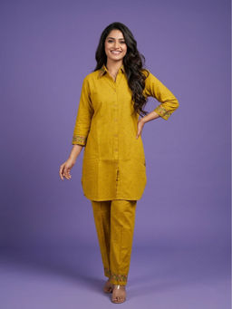 SPAN - Women Cotton Printed Yellow Kurta and Pant