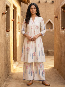 Mabish By Sonal Jain - Women Cotton Three Fourth Sleeves Floral White Kurta and Palazzo