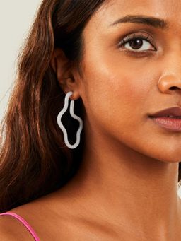 Accessorize London - Women Wavy Resin Earrings