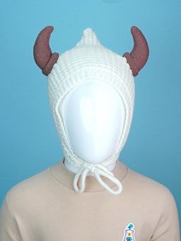 Little Surprise Box - White Woven Beanie Cap