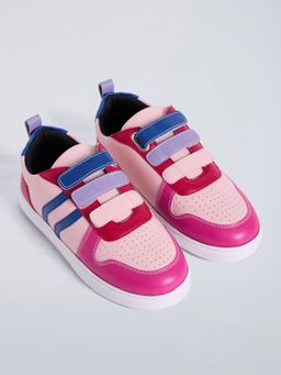 Hopscotch - Girls Pink Sneakers