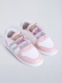 Pink color option, Currently selected