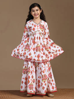 FASHION DREAM - Girl's Cotton Blend White Printed Kurta With Sharara