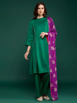Gajra Gang - Green Embellished Kurta, Pant & Printed Dupatta Trousseau Tijori (Set of 3)