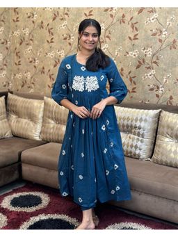 Gahan - Womens Viscose Rayon Anarkali Embroidered Kurta with Pant