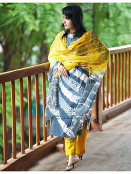 Gahan - Womens Viscose Rayon Straight Printed Kurta with Pant & Dupatta