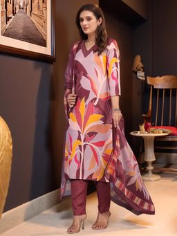 Gahan - Womens Viscose Rayon Straight Printed Kurta with Pant & Dupatta