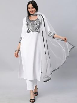 Gahan - Womens Viscose Rayon Straight Embroidered Kurta with Pant & Dupatta