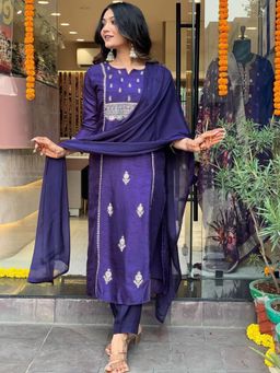 Gahan - Womens Viscose Rayon Straight Embroidered Kurta with Pant & Dupatta