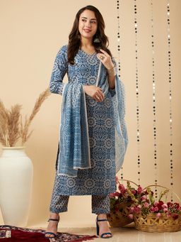 Gahan - Womens Viscose Rayon Straight Printed Kurta with Pant & Dupatta