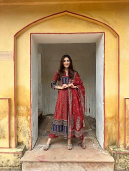 Gahan - Womens Viscose Rayon Anarkali Printed Kurta with Pant & Dupatta