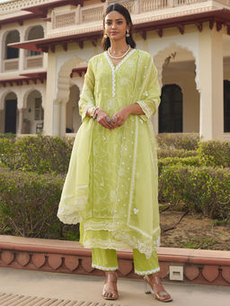 Heeposh - Schiffli Embroidered Kurta with Pant and Dupatta (Set of 3)