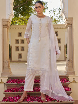 Heeposh - Multi Embroidered Organza Kurta with Pant and Dupatta (Set of 3)