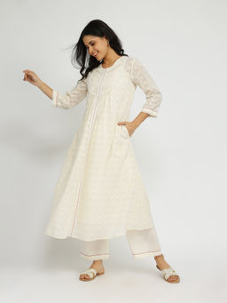 Pink Fort - Cotton Off-White Jacquard Lace Detail Kurta with Pant (Set of 2)