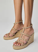 Taupe color option