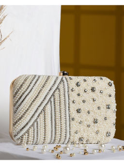 HOUSE OF WEBHIN - Hoor Pearl Clutch