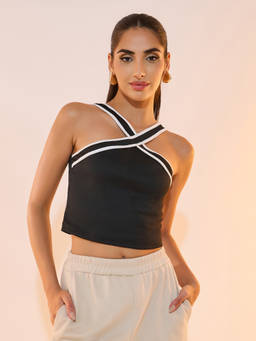 Styli Elevate - Black Solid Polyester Fitted Top