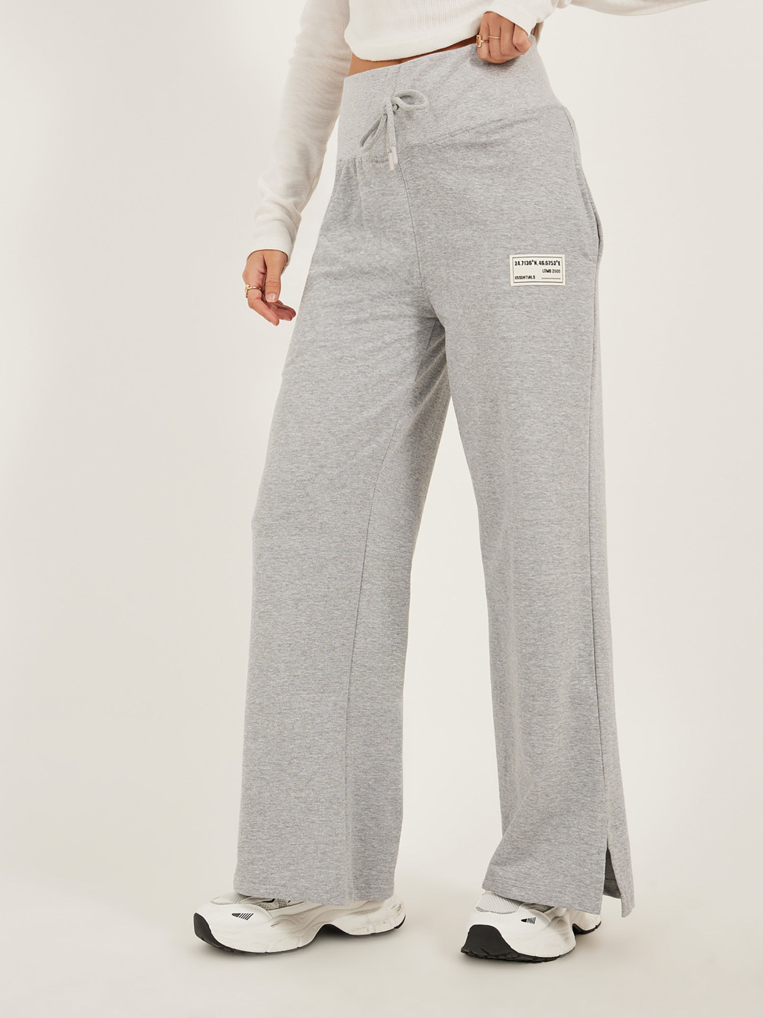 Grey Solid Knitted Wide Trackpant-image-42