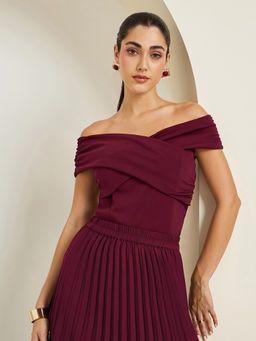Styli - Burgundy Solid Polyester Fitted Top
