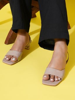 Sherrif Shoes - Beige Block Sandals