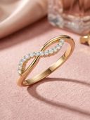 Gold color option, Currently selected