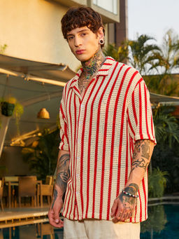 Campus Sutra - Men's Off-White And Scarlet Red Striped Open-Knit Resort Shirt