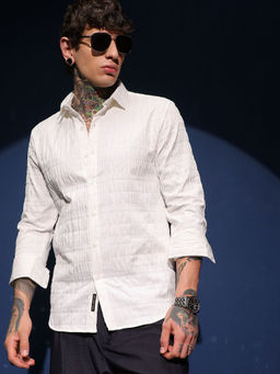 Campus Sutra - Men's White Grid-Tactile Shirt