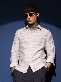 Campus Sutra - Men's Off-White Parallel-Stripe Shirt