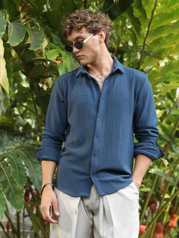 Campus Sutra - Men's Aegean Blue Chevron-Panel Tactile Shirt