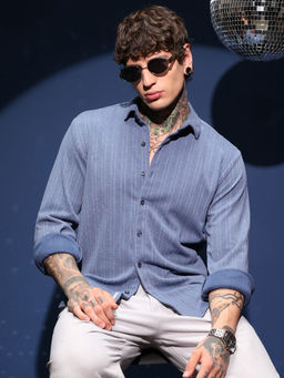 Campus Sutra - Men's Cornflower Blue Parallel-Crease Tactile Shirt