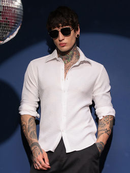 Campus Sutra - Men's Daisy White Grid-Textured Shirt